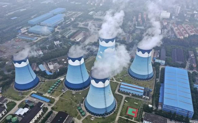Thực trạng khủng hoảng điện tại Trung Quốc tác động trực tiếp lên chuỗi cung ứng toàn cầu, đè nặng lên nền kinh tế thế giới vốn đang “oằn mình” chống chọi với đại dịch.